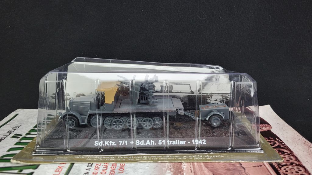 Sd.Kfz. 7/1 + Sd.Ah.51 - 1942  ( Amercom) 1/72 - фото фото фото 3