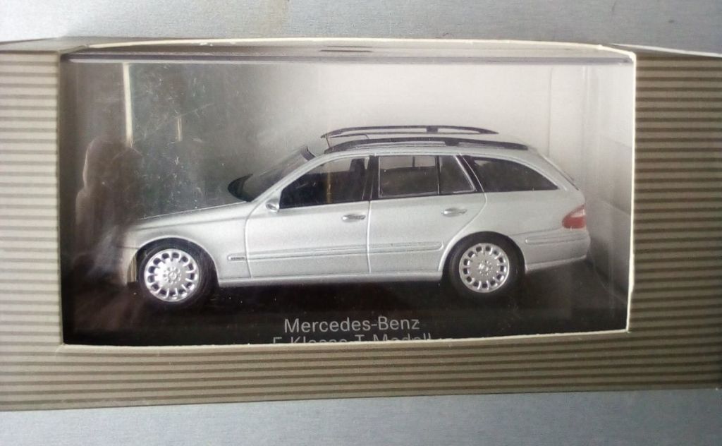 Mercedes-Benz E-Klasse T-Modell W211 1/43 - фото фото фото 1