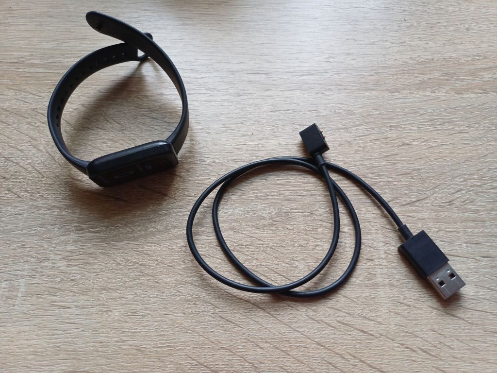Смарт-часы браслет Xiaomi Mi Smart Band 8 Active Б/У - фото фото фото 1