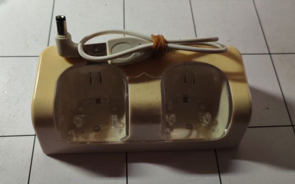Зарядная док-станция  для Nintendo Wii Remote Controller - фото фото фото 0