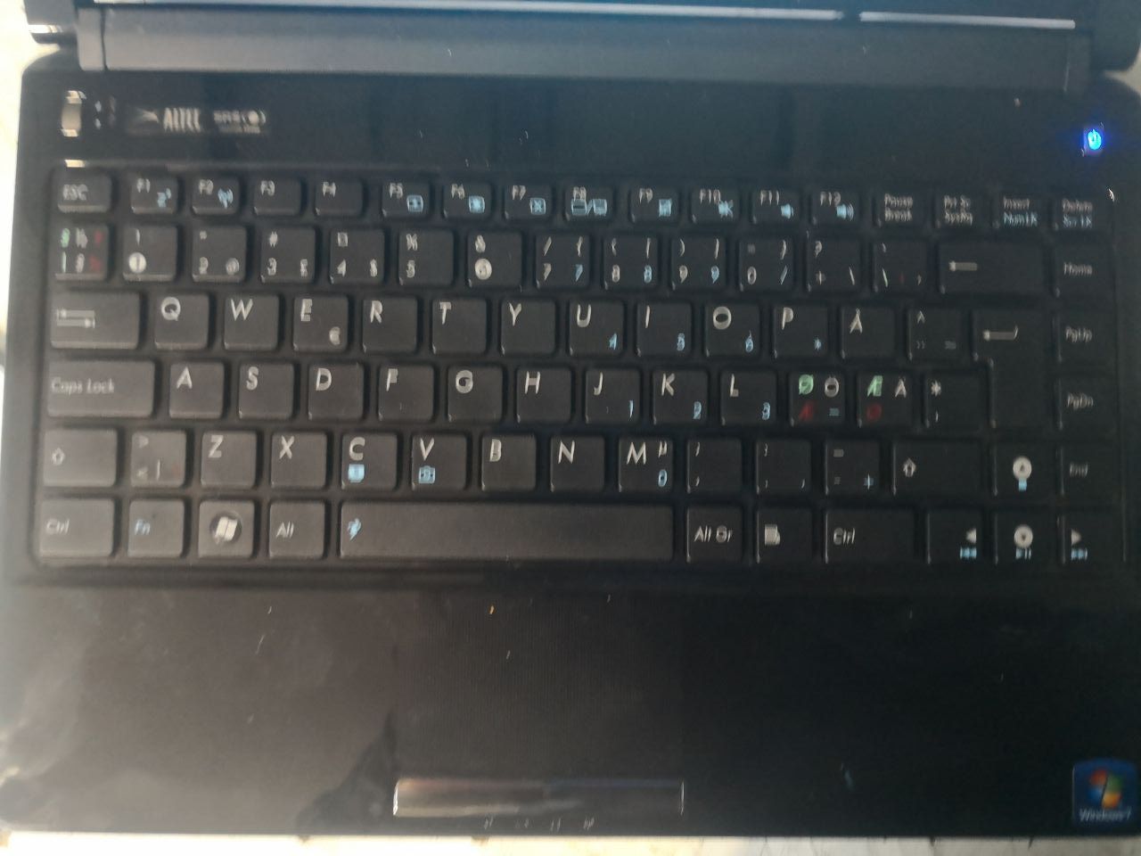 Ноутбук ASUS  UL30A  (47) - фото фото фото 3