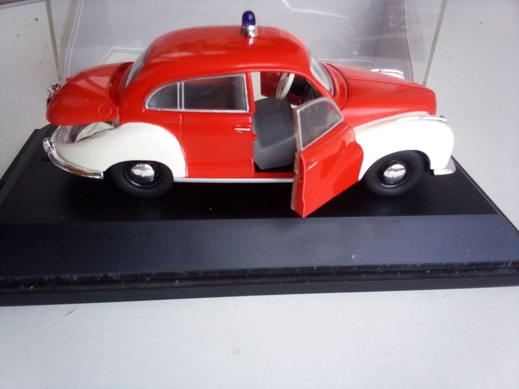1:43 Schuco BMW 501 Feuerwehr fire car - фото фото фото 6