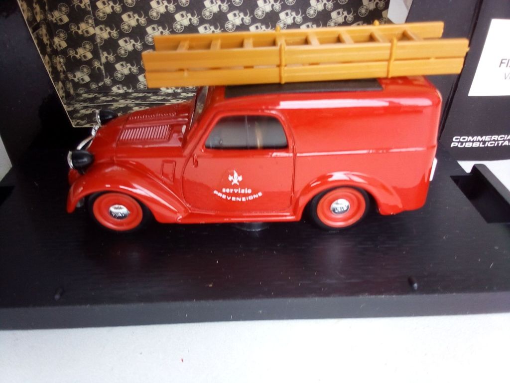 BRUMM FIAT 500B FURGONCINO 1946-49 1/43 - фото фото фото 6