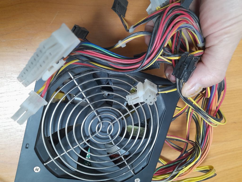 Блок питания живлення CoolerMaster-460W 24+8+6 - фото фото фото 1