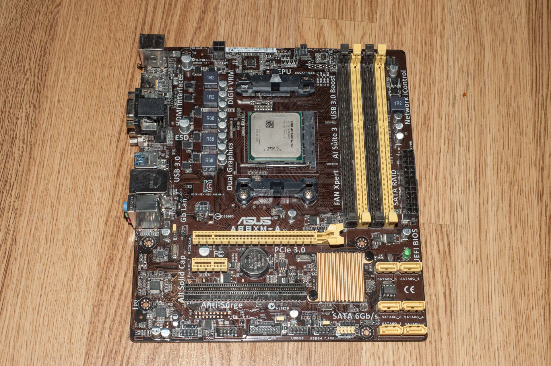 Материнська плата Asus A88XM-A      (sFM2+ Процесор A8 5600 - фото фото фото 0
