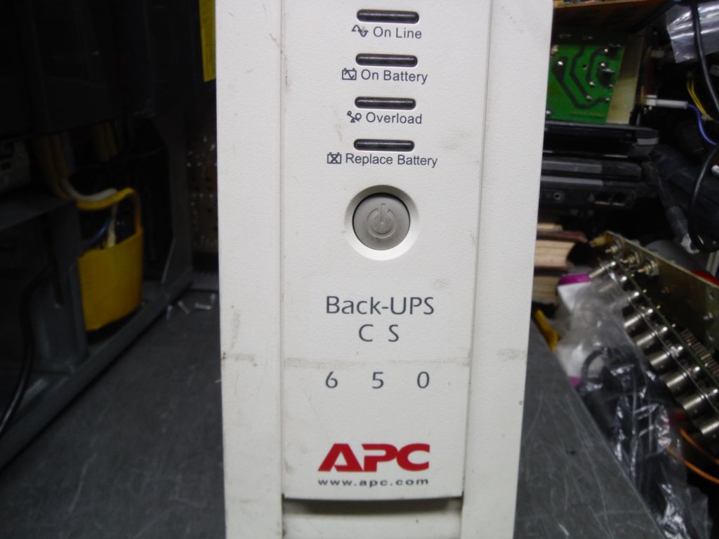 APC Back-UPS CS 650/400W №6 - фото фото фото 1