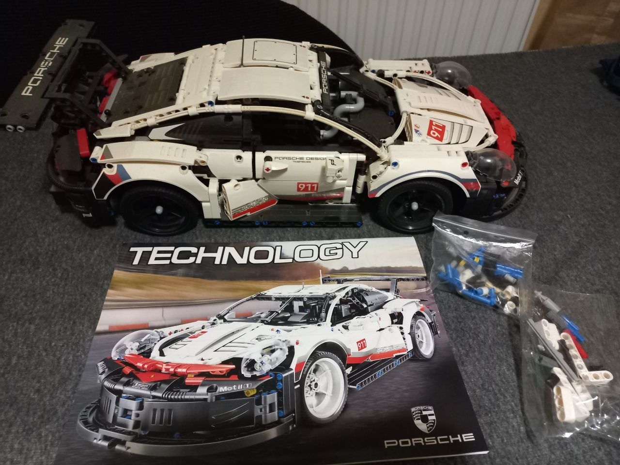 Конструктор Technic Porsche 911, розмір моделі 51х20х15 см - фото фото фото 0