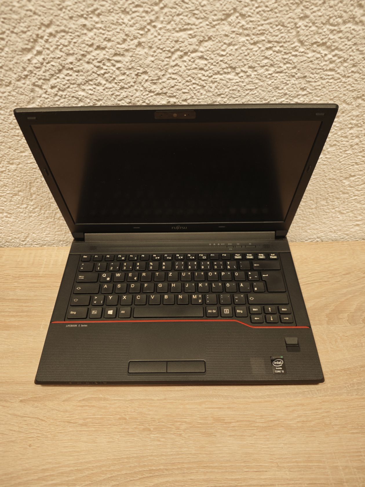 Ноутбук 15.6" Fujitsu Intel Core i5 4210M/DDR3 4Gb/HDD 320Gb/Intel - фото фото фото 0