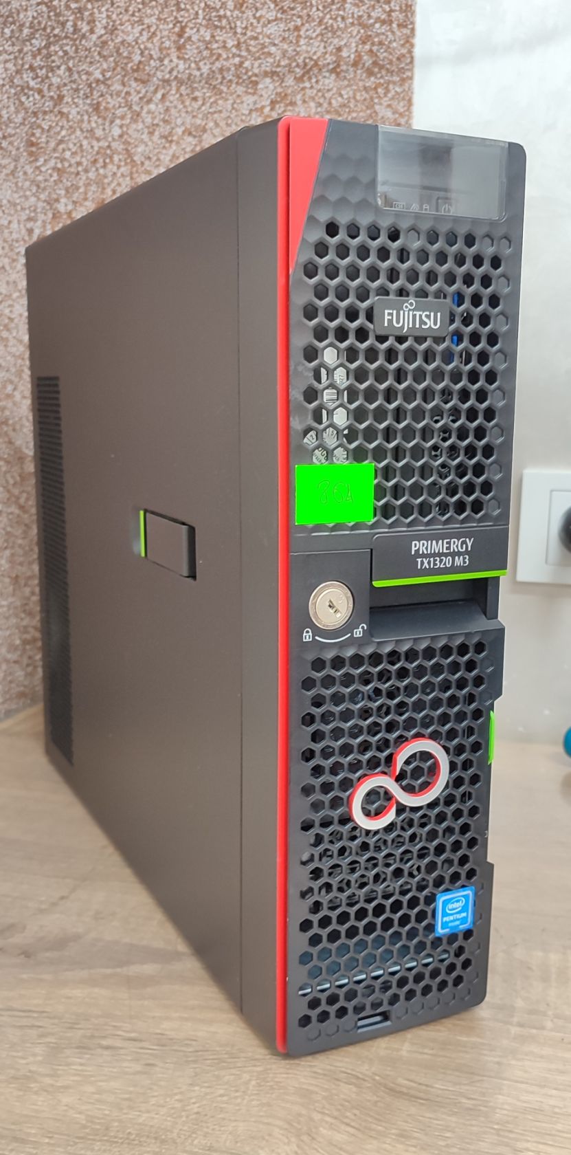 Ультрамалий сервер Fujitsu Primergy TX1320 M3   (DDR4) - робочий - фото фото фото 2