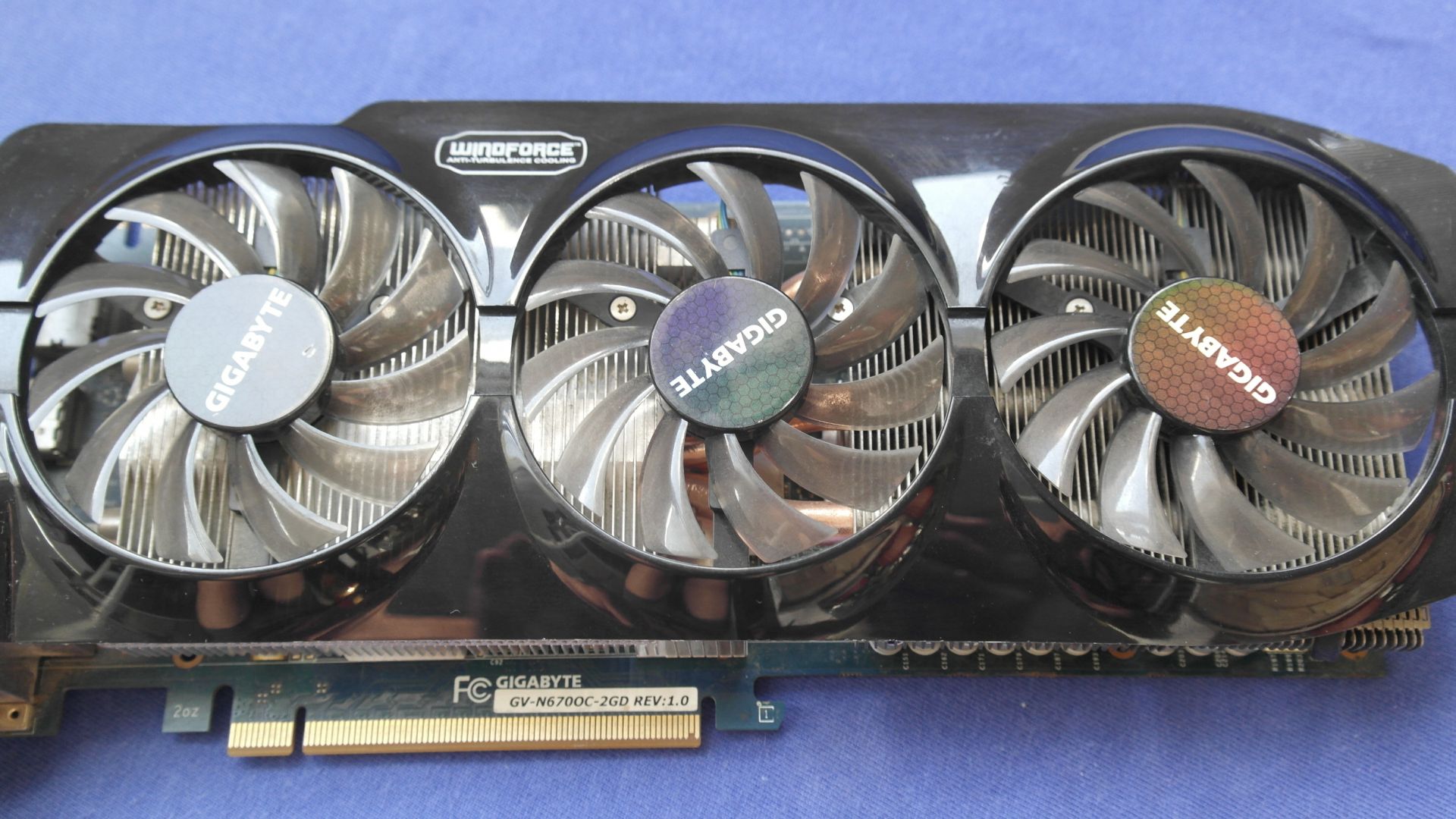 Видеокарта Gigabyte PCI-Ex GeForce GTX 670 2048MB GDDR5 256bit GV-N670OC-2GD - фото фото фото 10