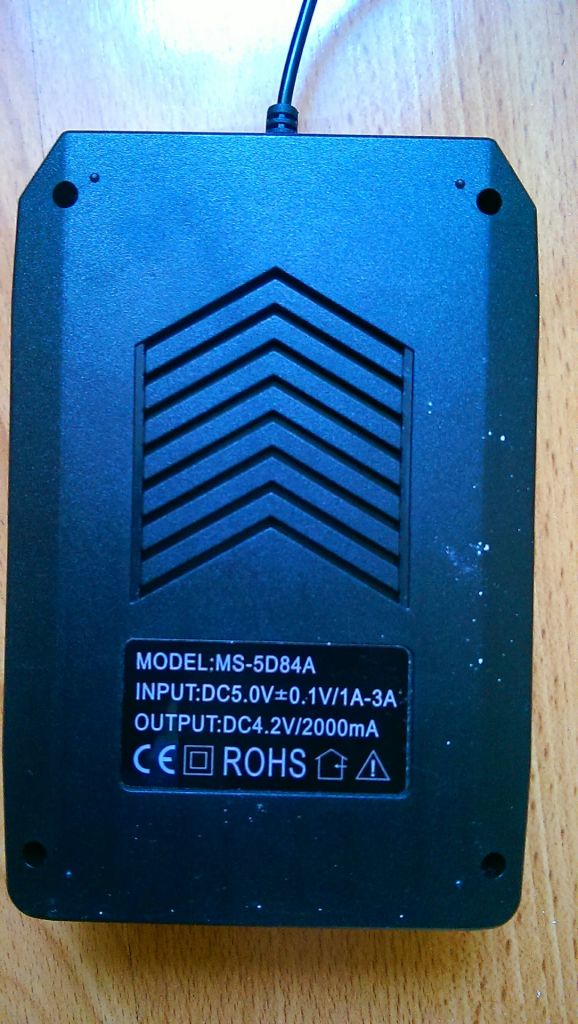 Зарядний пристрій USB Charger Li-ion Battery Power MS-5D84A - фото фото фото 3