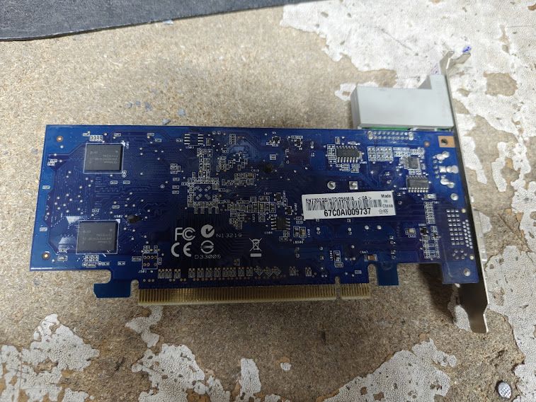 Видеокарта ASUS GeForce 7300 GS EN7300GS/HTD/256M/A 256MB PCI-E № 260204108 - фото фото фото 2