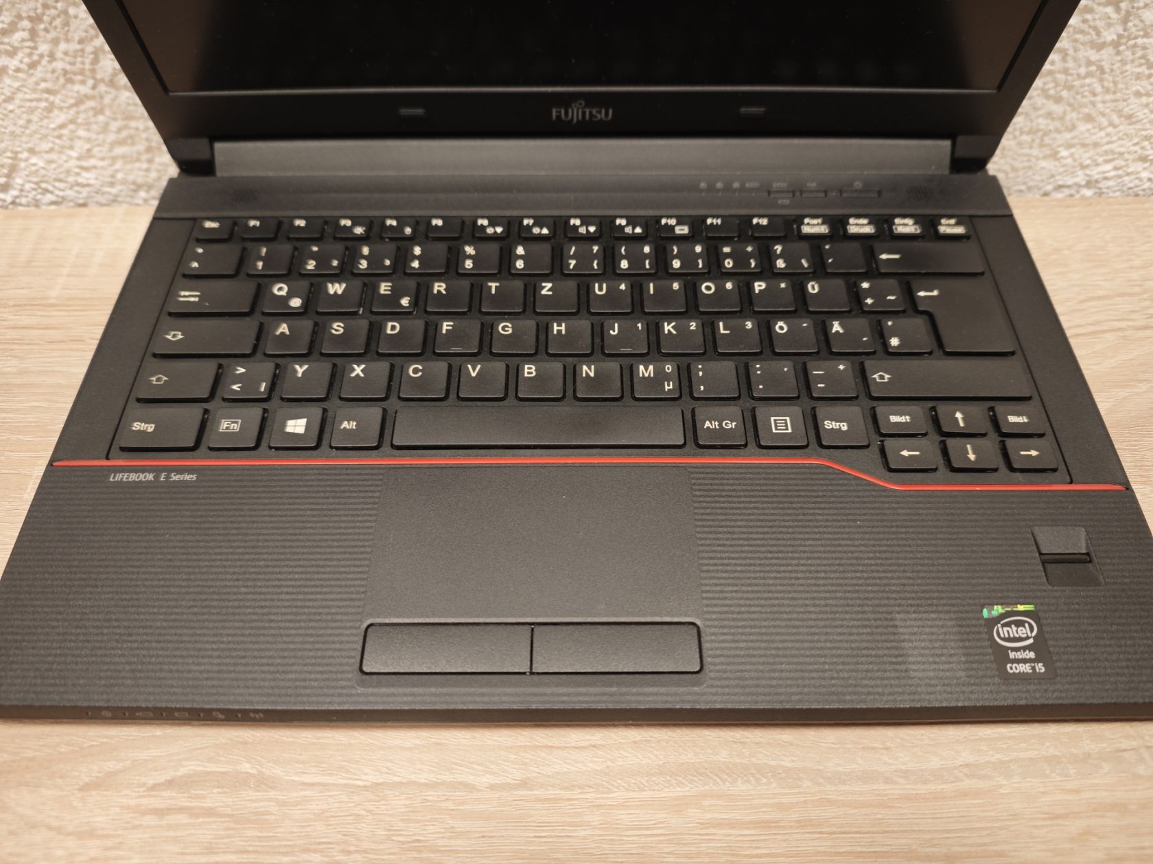 Ноутбук 15.6" Fujitsu Intel Core i5 4210M/DDR3 4Gb/HDD 320Gb/Intel - фото фото фото 3