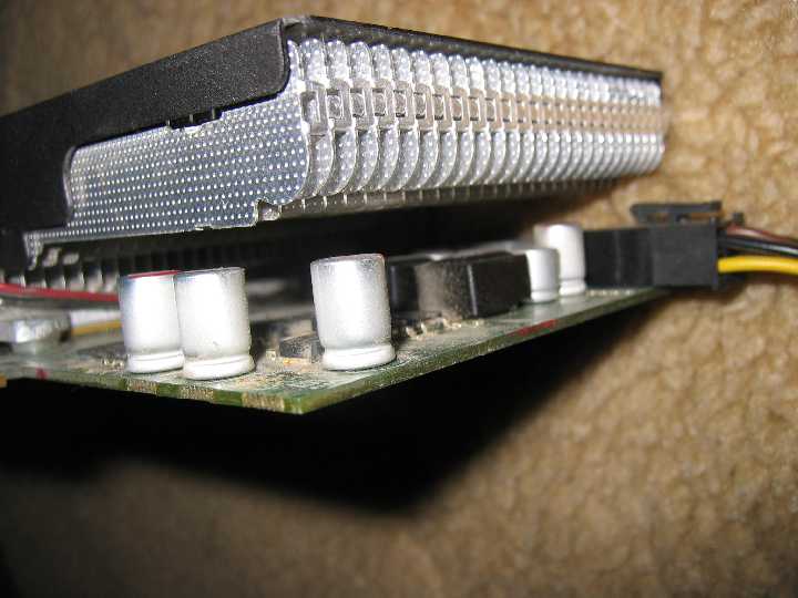 Inno3D GeForce GTS 250 green 512MB - фото фото фото 3