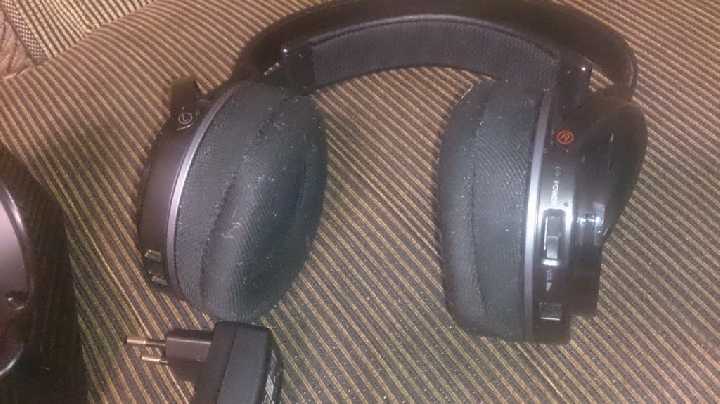 БЕСПРОВОДНЫЕ НАУШНИКИ Sony MDR-RF855R  799 ГРИВЕН - фото фото фото 1