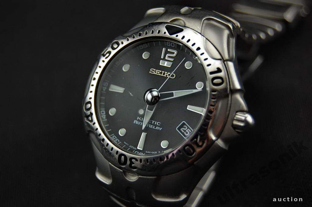 Годинник SEIKO Kinetic AutoRelay дата 200м черный. оригинал Japan Вживане - фото фото фото 0