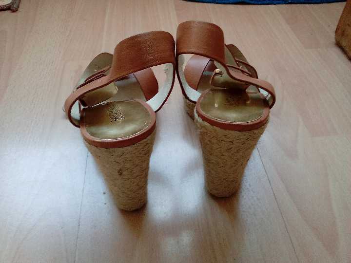 Шкіряні босоніжки Michael Kors 39р ОРИГІНАЛ - фото фото фото 2