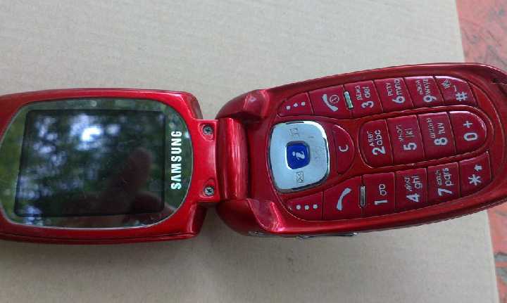 Мобильный телефон Samsung SGH-X480,без акб - фото фото фото 3