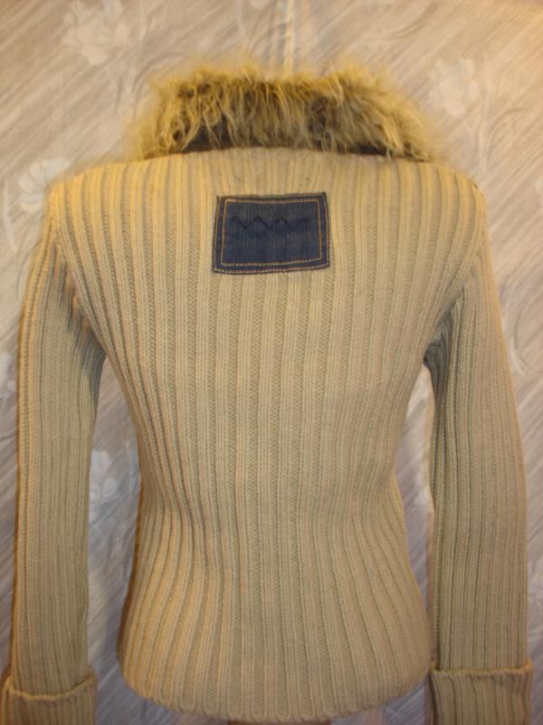 Теплая вязанная кофта--FREESOUL (-40%-wool)    10-12 р   ITALIA - фото фото фото 2