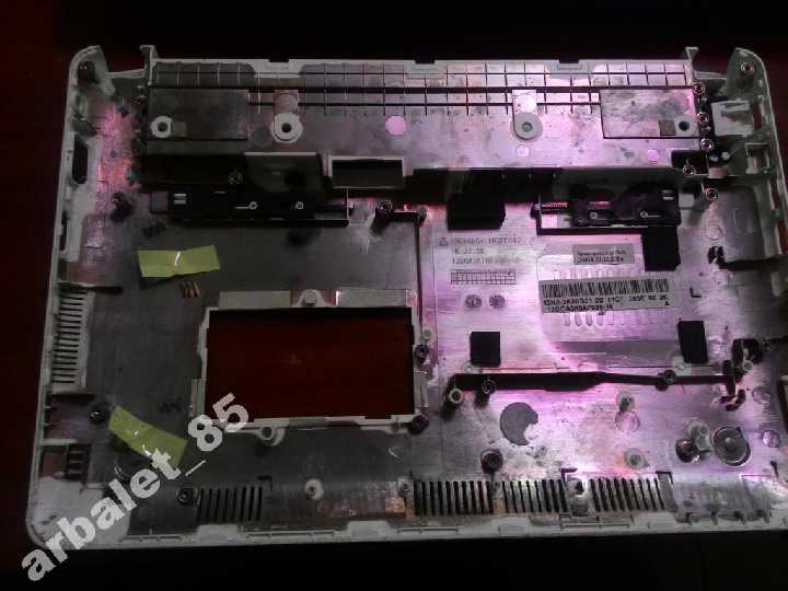 Корпус низ от Asus EeePC 1015BX - фото фото фото 0