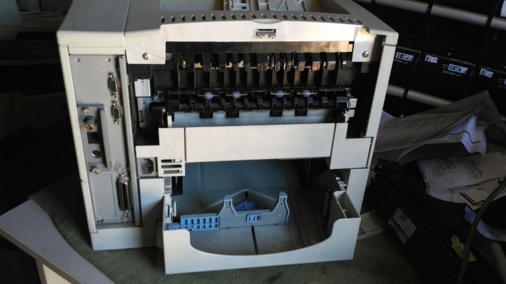 Принтер HP LaserJet 4000n N1x - фото фото фото 3