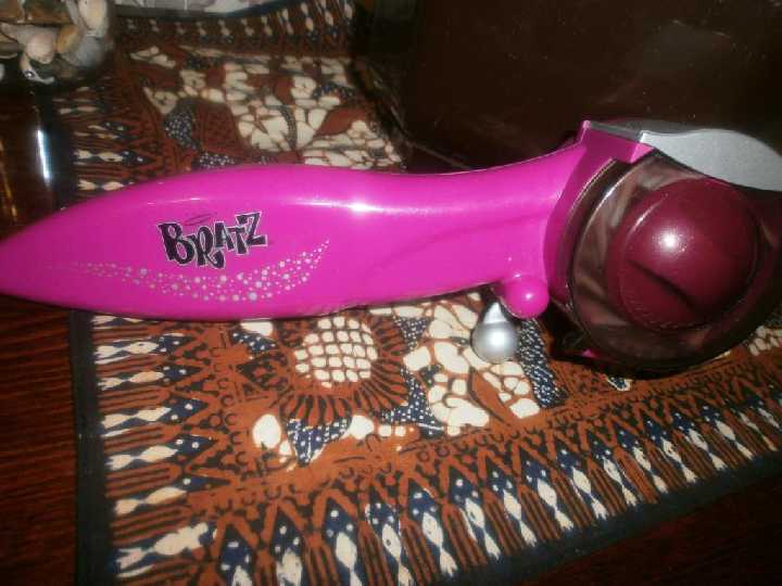 BRATZ ПЛОЙКА ДЛЯ ОКРАСКИ ВОЛОС - фото фото фото 0