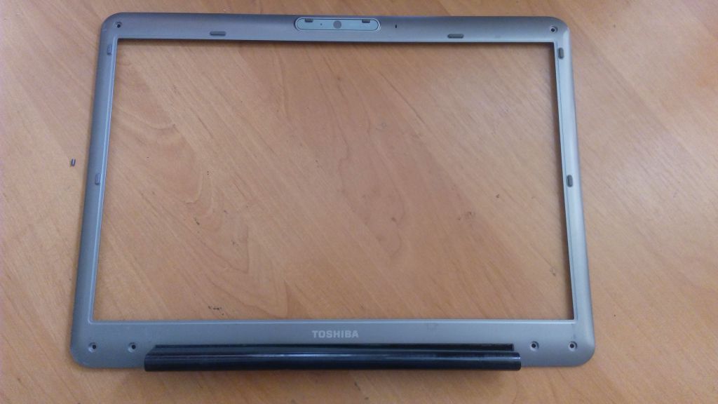 Крышка матрицы Toshiba A300 - фото фото фото 0