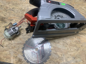 Пили, плиткорізи Пилы, плиткорезы ^/--/^ Паркетка Einhell BRUSHLESS energy  (L /--/ 2814) от 1 /--/ грн ^_^^^ Паркетка Einhell BRUSHLESS energy (L /--/ 2814) - фото фото фото