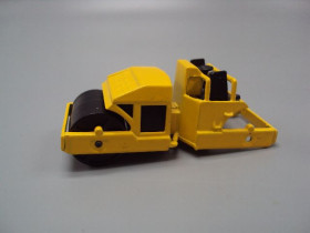 Hot Wheels Hot Wheels ^/--/^ Машинка модель CAT 69 Road Roller асфальтоукладач Caterpillar CB-614 желтый 1986 Hot Wheels №18910 ^_^^^ Автомобіль CAT 69 Road Roller асфальтоукладач Caterpillar CB-614 жовтий 1986 Hot Wheels No /--/ 18910 - фото фото фото