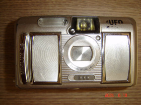 Вінтажні фотоапарати Винтажные фотоаппараты ^/--/^ Фотоаппарат пленочный Ufo Mini Lux ls ^_^^^ Фотоапарат Ufo Mini Lux ls - фото фото фото