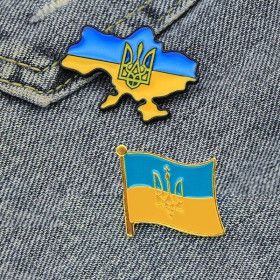 Брошки Броши ^/--/^ Брошка емаль прапор карта україни державна символіка пін ^_^^^ Брошка эмаль флаг карта украины государственная символика пен - фото фото фото