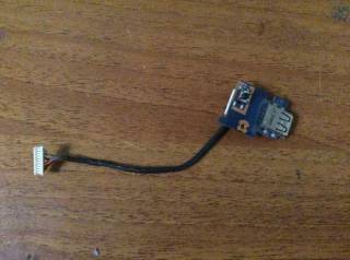 Інші комплектуючі Другие комплектующие ^/--/^ USB разъем и кнопка питания на Samsung RV /--/ 410 ^_^^^ USB роз'єм і кнопка живлення на Samsung RV /--/ 410 - фото фото фото