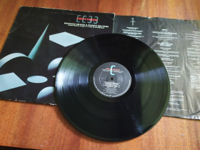 Платівки Пластинки ^/--/^ China Crisis ‎– Difficult Shapes Passive Rhythms - Some People Think It&amp;apos;s Fun To Entert англия ^_^^^ China Crisis - Difficult Shapes Passive Rhythms - Some People Think It&amp;apos;s Fun To Entert англійська - фото фото фото