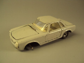 : радянські, російські та українські : советские, российские и украинские ^/--/^ машинка mercedes-benz 230 sl ссср длина 9,5 см №10872 ^_^^^ машинка mercedes-benz 230 sl ссср довжина 9,5 см No /--/ 10872 - фото фото фото