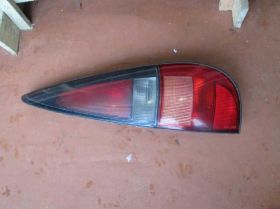 Задня оптика Задняя оптика ^/--/^ Фонарь правый Renault Laguna универсал 93-00 ^_^^^ Фонар правий Renault Laguna універсал 93-00 - фото фото фото