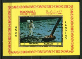 Освоєння космосу Освоение космоса ^/--/^ Манама Manama  Space 1972 Mi Bl 215 /--/ A Apollo 11 astronaut with the LEM. MNH Cv 7,00 ^_^^^ Манама Manama Space 1972 Mi Bl 215 /--/ A Apollo 11 astronaut with the LEM. MNH Cv 7,00 - фото фото фото