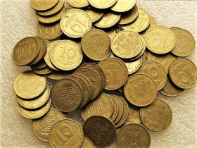 Обігові Обиходные ^/--/^ 10 копійок 2005 рік Україна &amp;quot; 100 штук одним лотом &amp;quot; ^_^^^ 10 копеек 2005 год Украина &amp;quot; 100 штук одним лотом &amp;quot; - фото фото фото