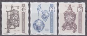 Австрія Австрия ^/--/^ Австрия 1970 ИСКУССТВО ЧАСЫ АНТИКВАРИАТ РУЧНАЯ СБОРКА ЧАСОВЩИКИ МАСТЕРА Вып.I Mi.1328-1330** ^_^^^ Австрія 1970 МИСТЕЦТВО ЧАСИ АНТИКВАРІАТ РУЧНА ЗБІРКА ЧАСОВЩИКИ МАЙСТЕРА Вип.I Mi.1328-1330** - фото фото фото