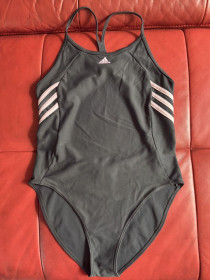 Купальники, плавки Купальники, плавки ^/--/^ Купальник закрытый Adidas, р.164/14 лет ^_^^^ Купальник закритий Adidas, р.164/14 років - фото фото фото