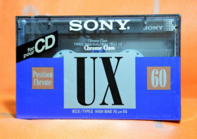 Касети Кассеты ^/--/^ Аудио кассета Sony UX 60 Италия 1992 запечатана  TYPE II EU market ^_^^^ Аудіо касета Sony UX 60 Італія 1992 запечатана TYPE II EU market - фото фото фото
