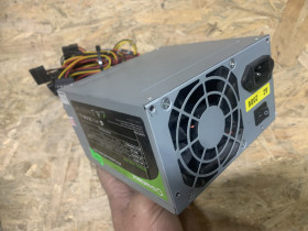 Блоки живлення Блоки питания ^/--/^ Блок питания GameMAx GM-400   (L /--/ 2823) от 1 грн ^_^^^ Блок живлення GameMAx GM-400 (L /--/ 2823) від 1 грн - фото фото фото