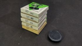 Кришки Крышки ^/--/^ Пластмассовая накидная крышка для фотообъективов 33 /--/ mm  W.Germany ^_^^^ пластмасова накидна кришка для фотооб'єктивів 16 мм, 21 /--/ mm, 33 /--/ mm, 40 /--/ mm, 44.5 /--/ mm W.Germany - фото фото фото