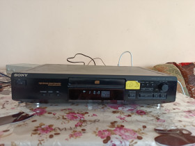 Музикальні центри Музыкальные центры ^/--/^ CD SONY CDP-XE /--/ 220   (2) ^_^^^ CD SONY CDP-XE /--/ 220 (2) - фото фото фото