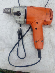 Дрилі, міксери Дрели, миксеры ^/--/^ Двухскоростная  Электродрель Black &amp; Decker D 520 /--/ N  ( Германия ) ^_^^^ Двошвидкісна електродрель Black &amp; Decker D 520 /--/ N (Німеччина) - фото фото фото