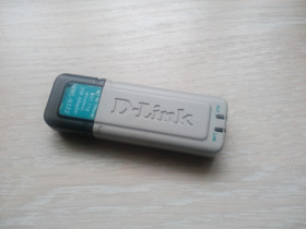 Адаптери Адаптеры ^/--/^ беспроводной USB WIFI адаптер D-Link DWL-G /--/ 122 ^_^^^ Беспроводной USB WIFI адаптер D-Link DWL-G /--/ 122 - фото фото фото