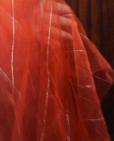 Хустки, палантини Платки, палантины ^/--/^ Платок хустка  легкий  газовый  красный с полосками люрекс-серебро ^_^^^ Платка хустка легкий газовий червоний зі смужками люрекс-срібло - фото фото фото