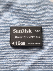 Карти пам'яті Карты памяти ^/--/^ Карта памяти 16 гб sandisk 4.61/17.5 memory stick pro duo memorystick сандиск мемористик psp ^_^^^ Карта пам'яті 16 гб sandisk 4.61/17.5 memory stick pro duo memorystick сандиск мемористик psp - фото фото фото