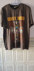Футболки, майки Футболки, майки ^/--/^ Футболка &amp;quot;Guns N&amp;apos;Roses&amp;quot;  (100% cotton, L, Turkey) б/у ^_^^^ Футболка &amp;quot;Guns N&amp;apos;Roses&amp;quot; (100% cotton, L, Turkey) б/у - фото фото фото