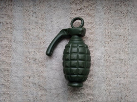 Іграшкову зброя, рації Игрушечное оружие, рации ^/--/^ Граната  (пластик) ^_^^^ Граната (пластик) - фото фото фото