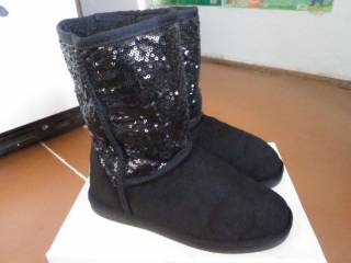 УГГІ (UGG) УГГИ (UGG) ^/--/^ Угги паєтки кожа 37 /--/ р чорні ^_^^^ Угги паетки кожа 37 /--/ р черные - фото фото фото